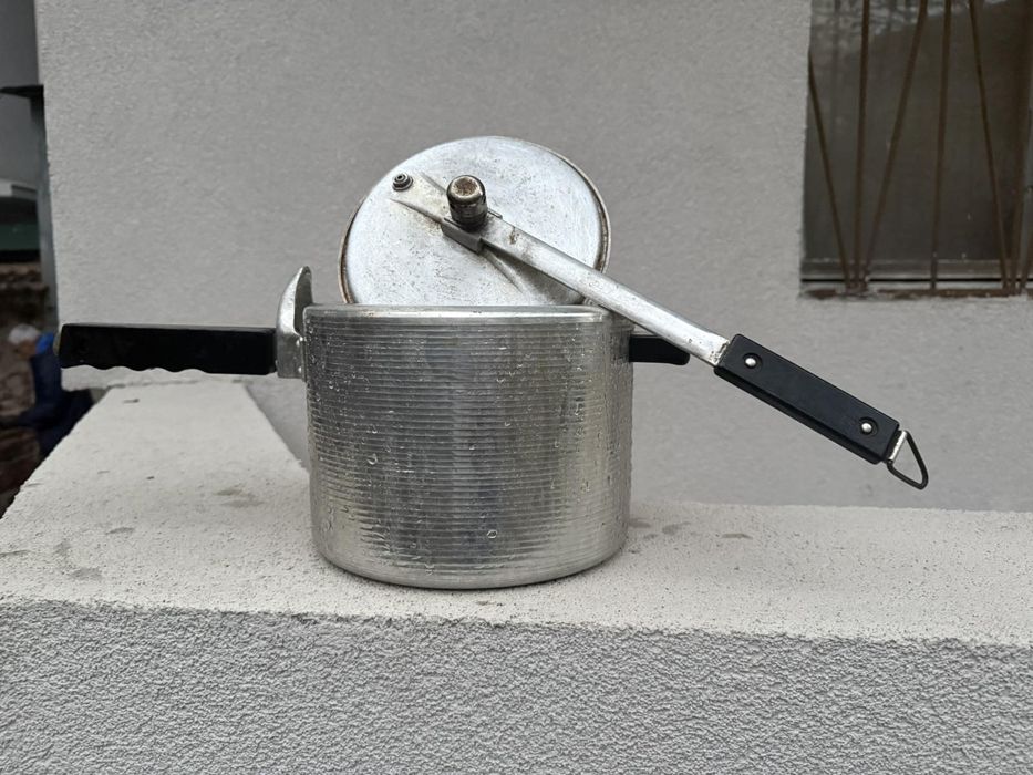 Тенджера под налягане.