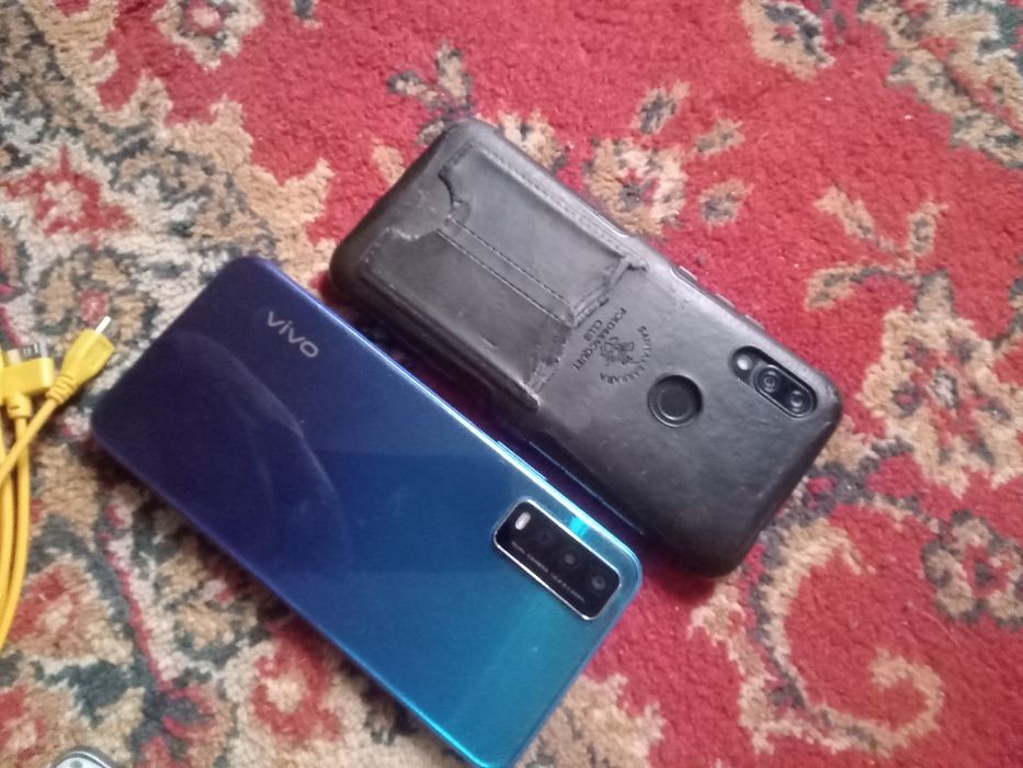 Продам телефон редми 7 и виво в хорошем качестве состоянии