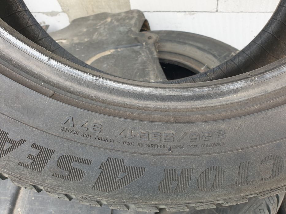 Vind 3 cauciucuri 225 55 17 M+S