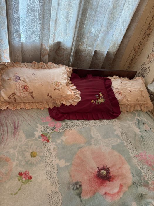 Декоративные подушки.