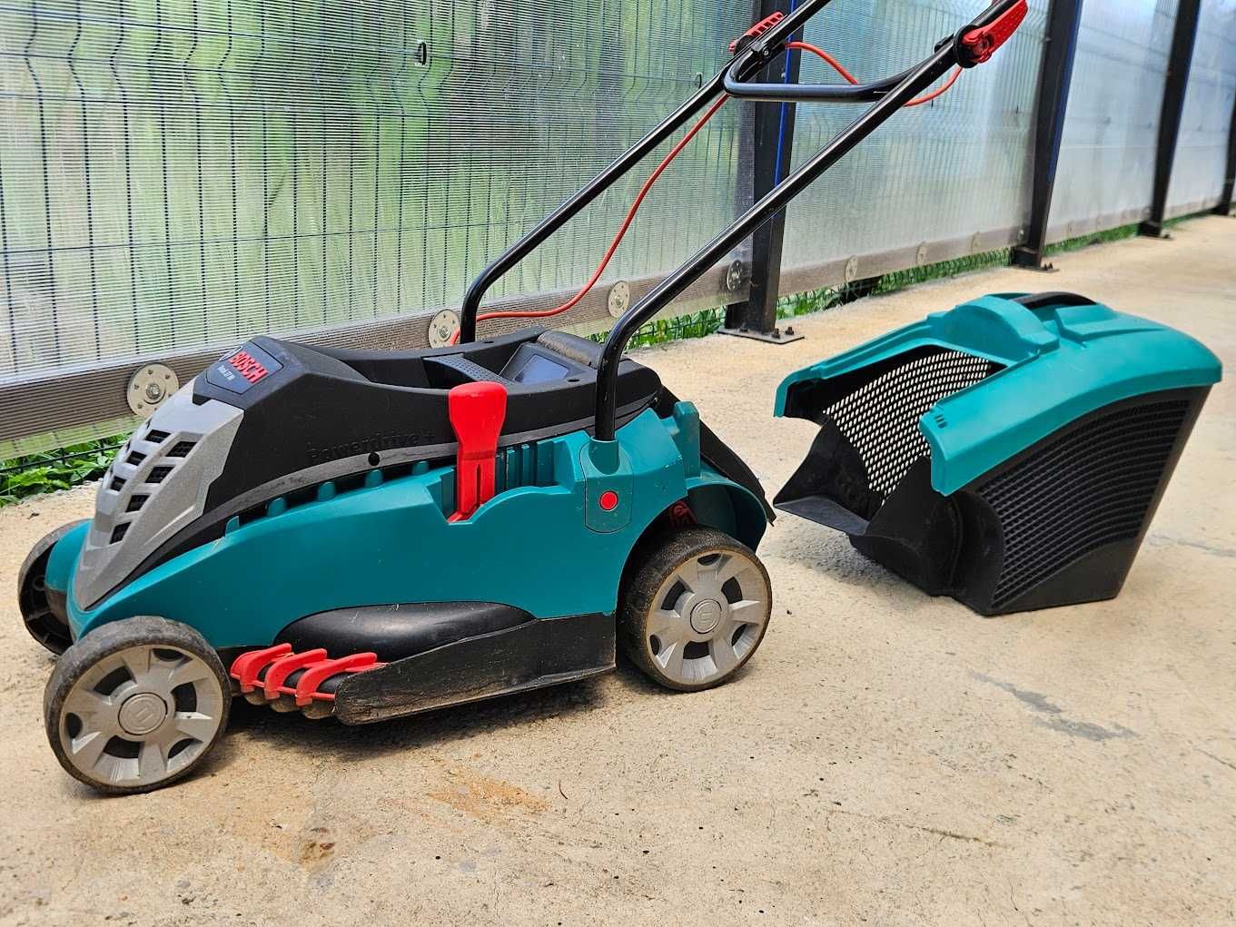 Косачка за трева Bosch Rotak 37, 1400 W, 37 см