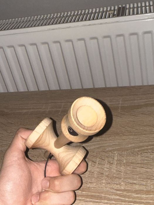 Vând kendama profesioanlă,OKendama Space 1 Blue,preț negociabil