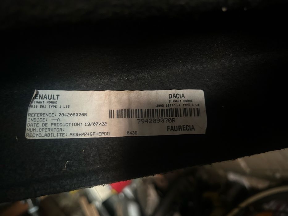 Polita portbagaj duster 2 fabricatie 2022