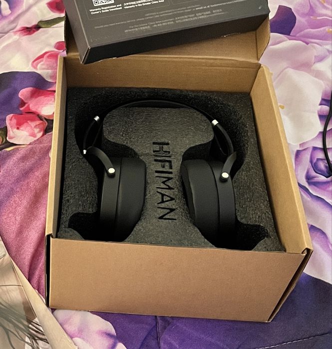 Hifiman Sundara Слушалки