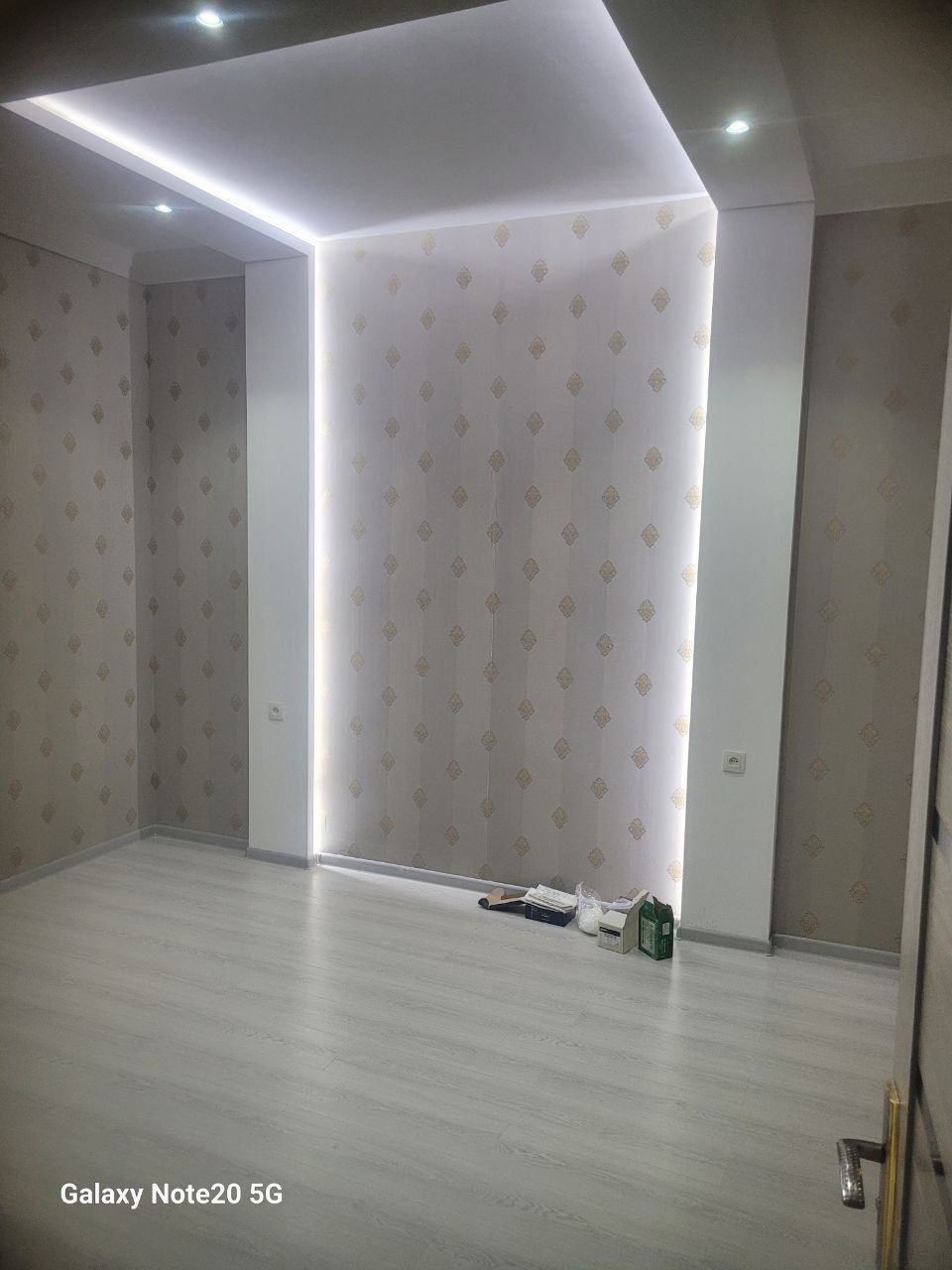 Uy sotiladi 2 sotik yengi remont