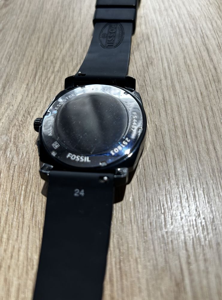 Часовник Fossil FS4487