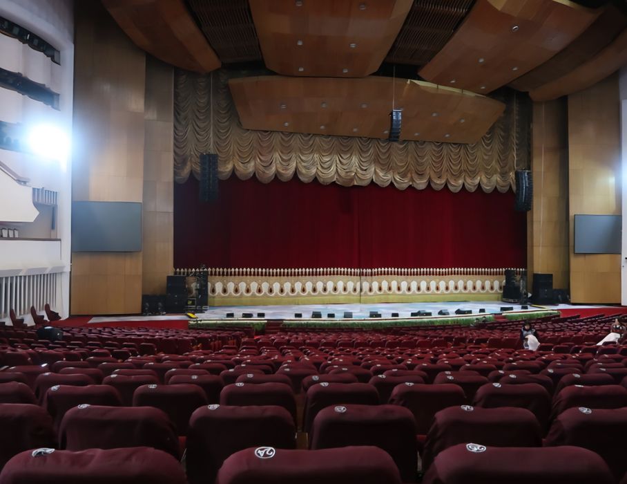 Benom kansertiga bilet bor 3 ta