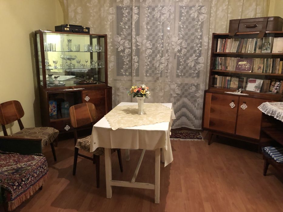 Vand/inchiriez apartament cu 2 camere in centrul orasului Vulcan