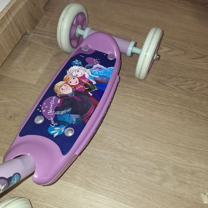 Trotineta 3 roti Frozen