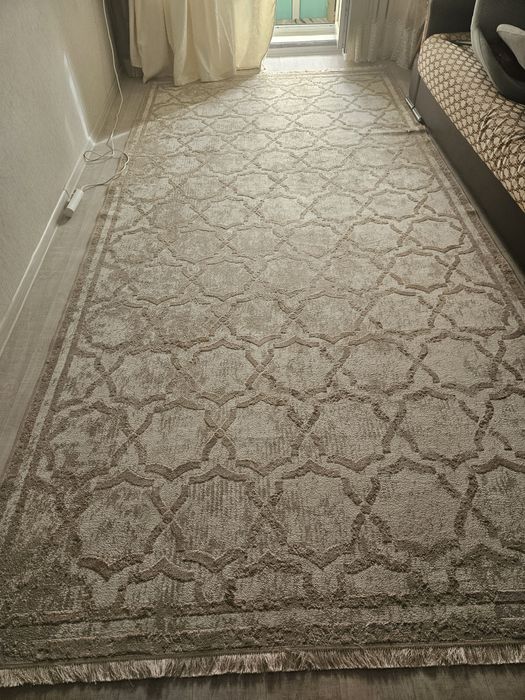 Продам ковер 2×4