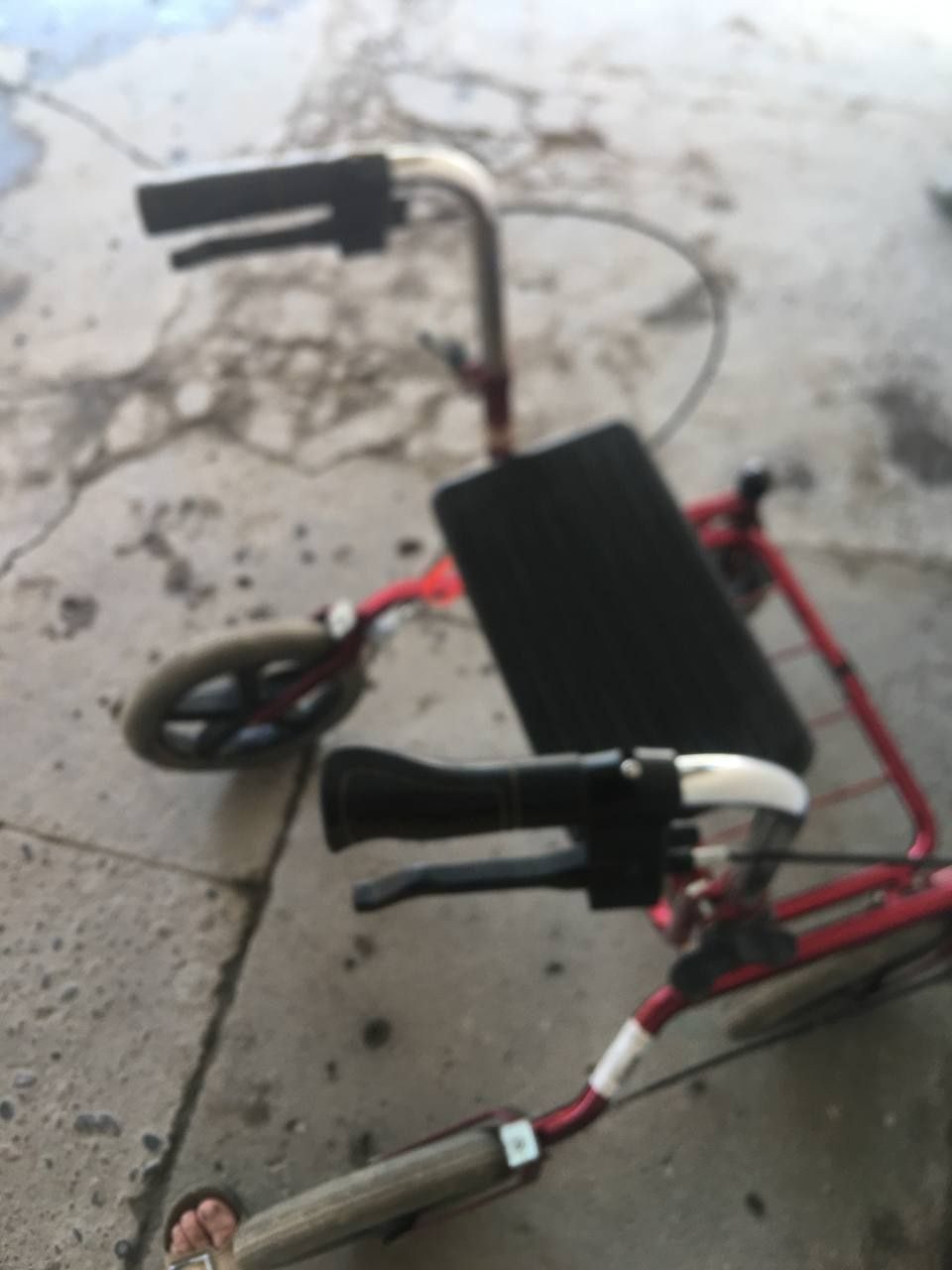 Yurish moslamasi Xodunok rollator invalidlar keksalar uchun, o'griqni