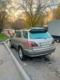 Продам Toyota Harrier