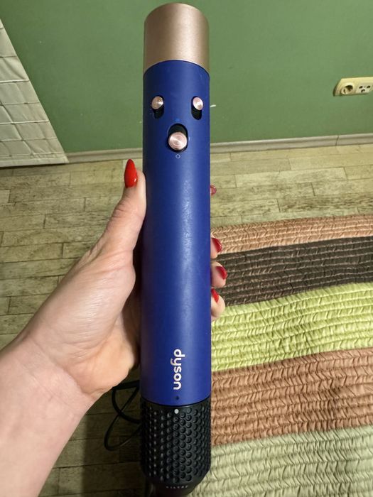 Маша Multistyler Dyson Airwrap HS05 long и дифузер