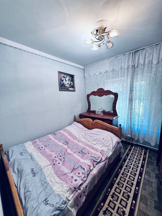 Продаётся 4 комнатная квартира! Ахмад Югнаки!