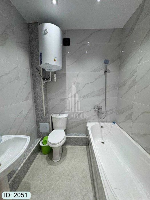 sharq 1 saxirniy tarafda 2 xona tayyor kvartira №2051