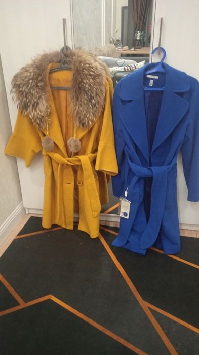 Кашемир польто в отличном состоянии вместе с сумкой ,почти новый