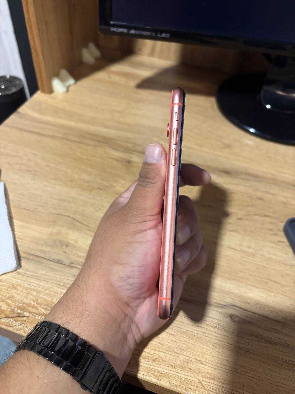 iPhone XR 128GB ideal!