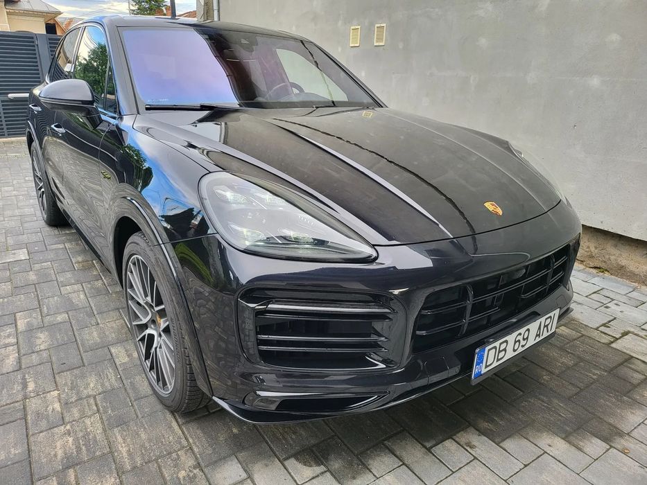 Porsche Cayenne Porsche Cayenne E-Hybrid GTS ext-inter, Burmester, Night vision,PDCC