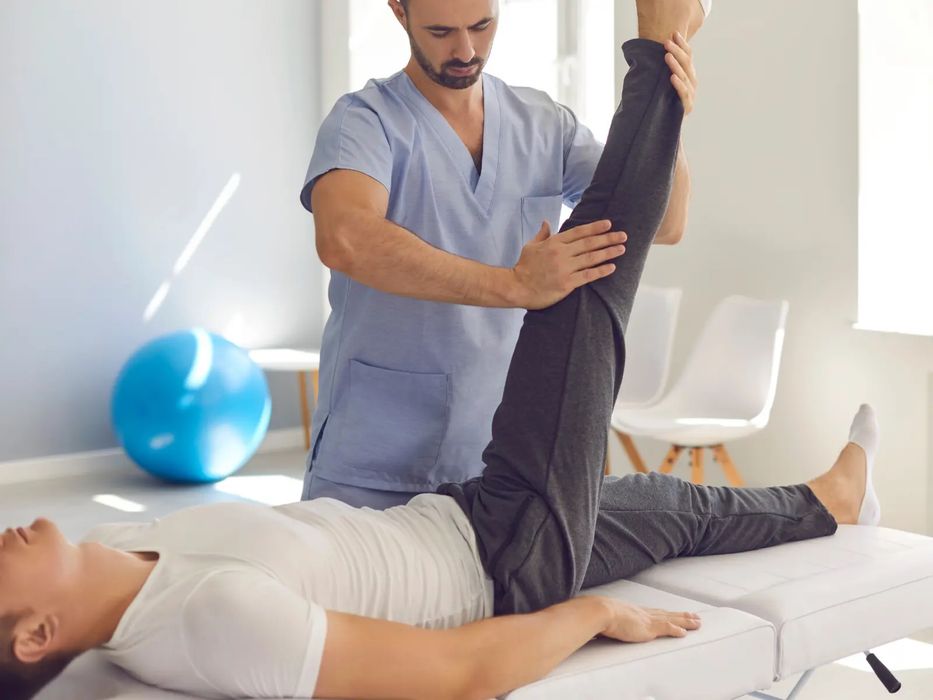 Recrutare kinetoterapeut si fizioterapeut