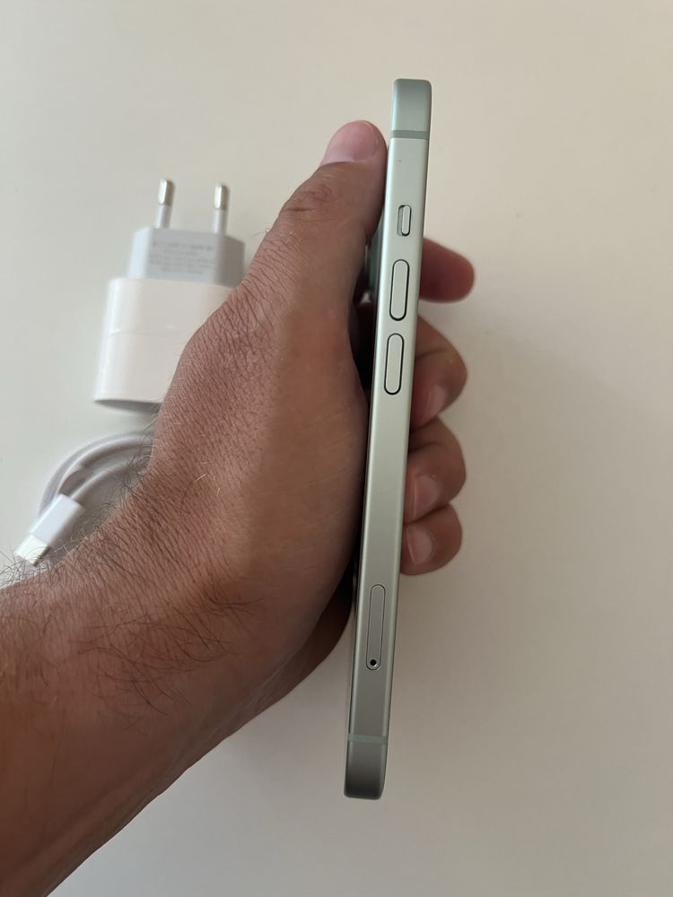 Iphone 15 128GB 100% bat 57 цикли