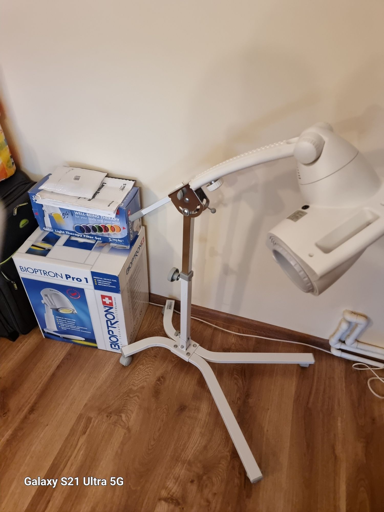 Bioptron Pro.1 super profesional lentila 11 cm cu suport podea pe roti