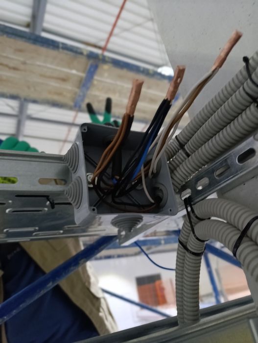 Электрик со стажем