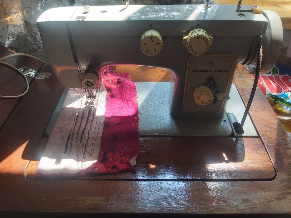 Продам Швейную машину