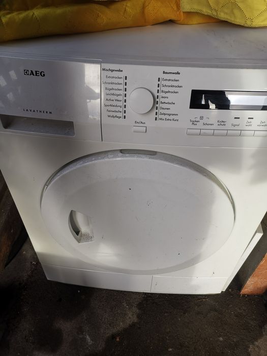 Сушилня AEG white