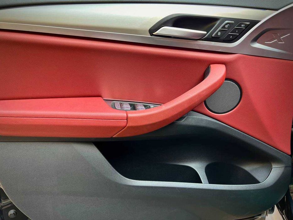 BMW iX3 (Exclusive M-Sport) 2025