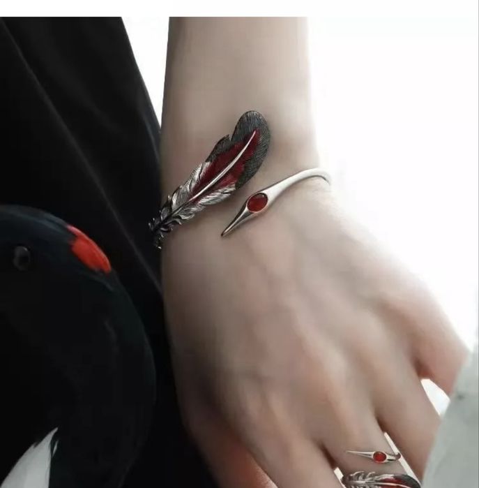 Женское украшение