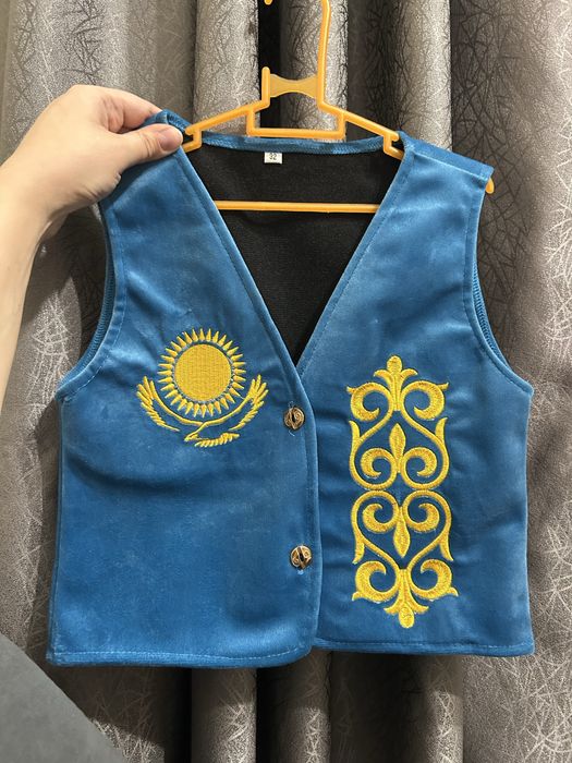 Национальная жилетка