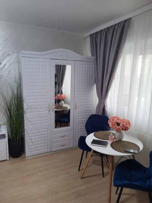 Inchiriez apart. cu o camera ultracentral disponibil din 17.10.2025!