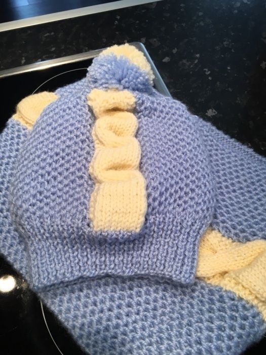 Шапки/шал яка ,ръчно изплетени!