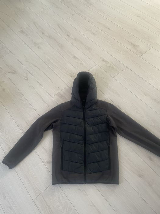 Ветровка outventure в хорошеп состоянии