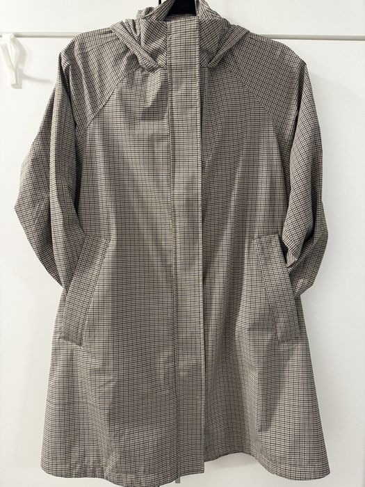 Jeacheta Oysho impermeabila xs