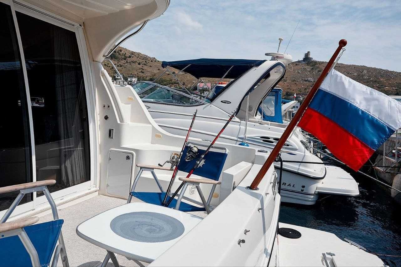 продам яхту carver 38