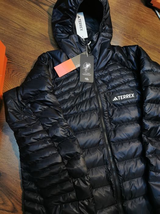 Geacă Adidas Terrex damă L, neagră, puffer, sport & casual, nouă