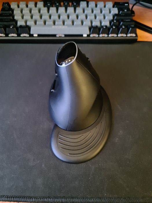 Продам беспроводную мышь с rgb подсветкой