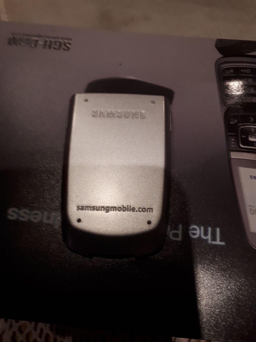 Нови батерии за Samsung и зарядно