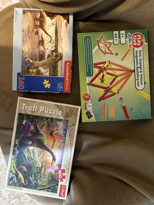 Детски пъзели и игра с редене