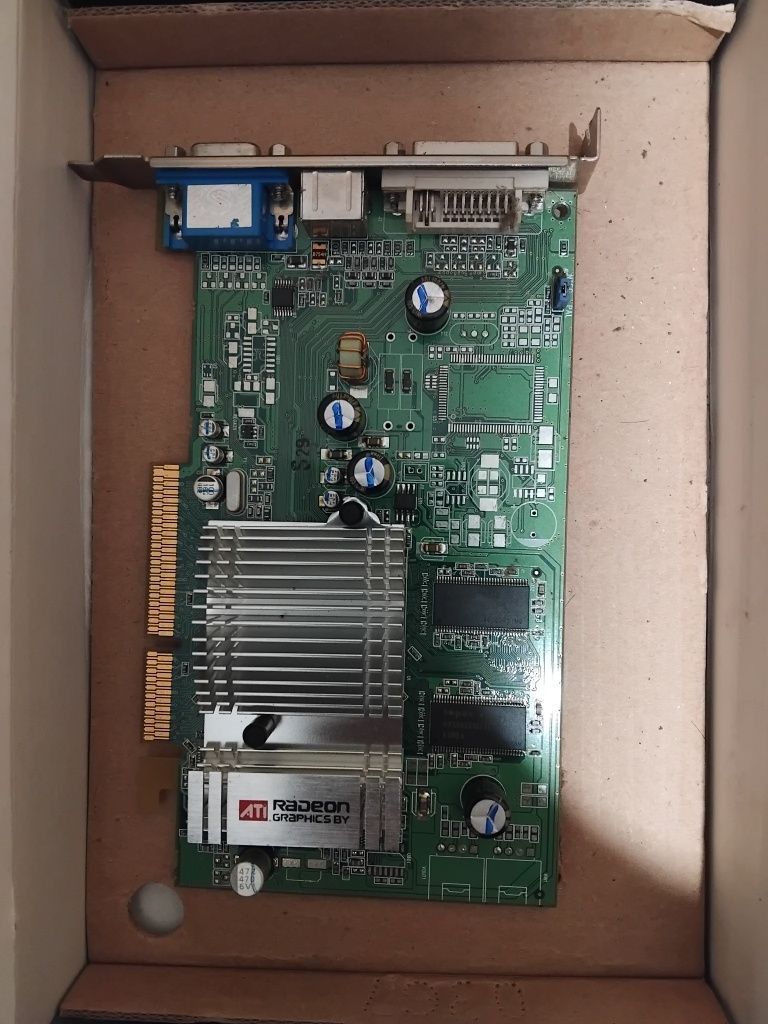 RADEON 9600 128 MB