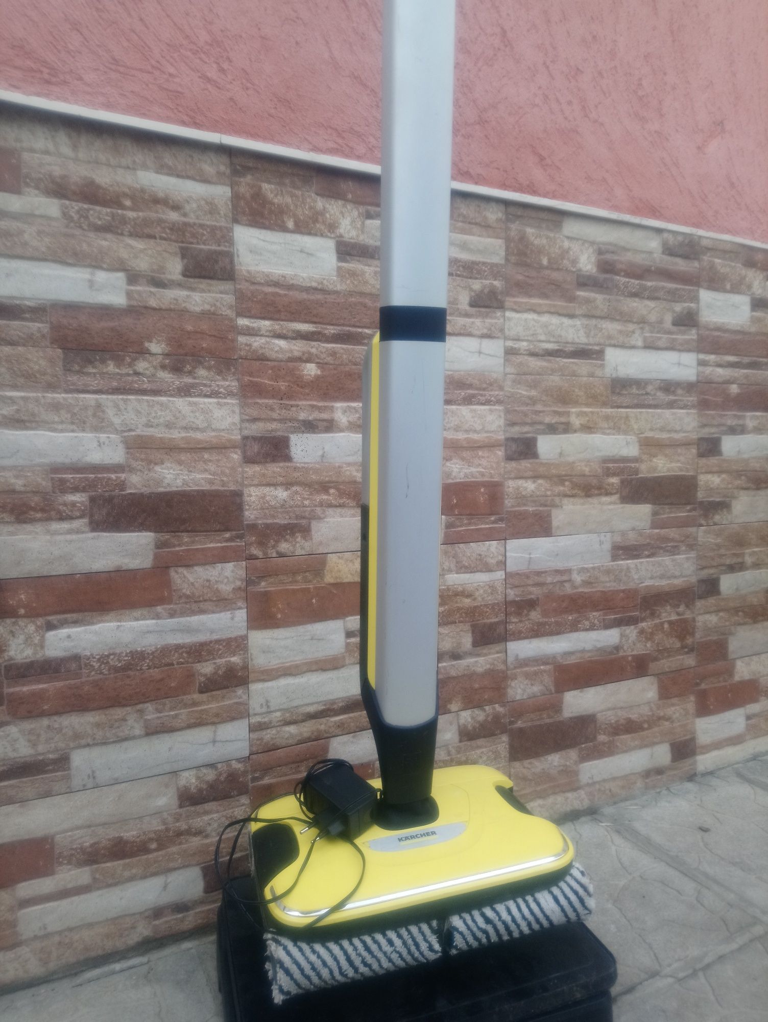 Подочистачка Karcher FC7 Cordles