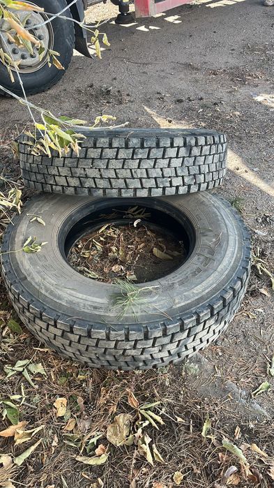 Продам автошину на грузовые машины