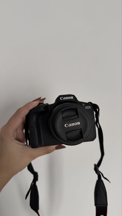 Canon EOS R50 Kit complet - stare excelenta + garantie 2 ani