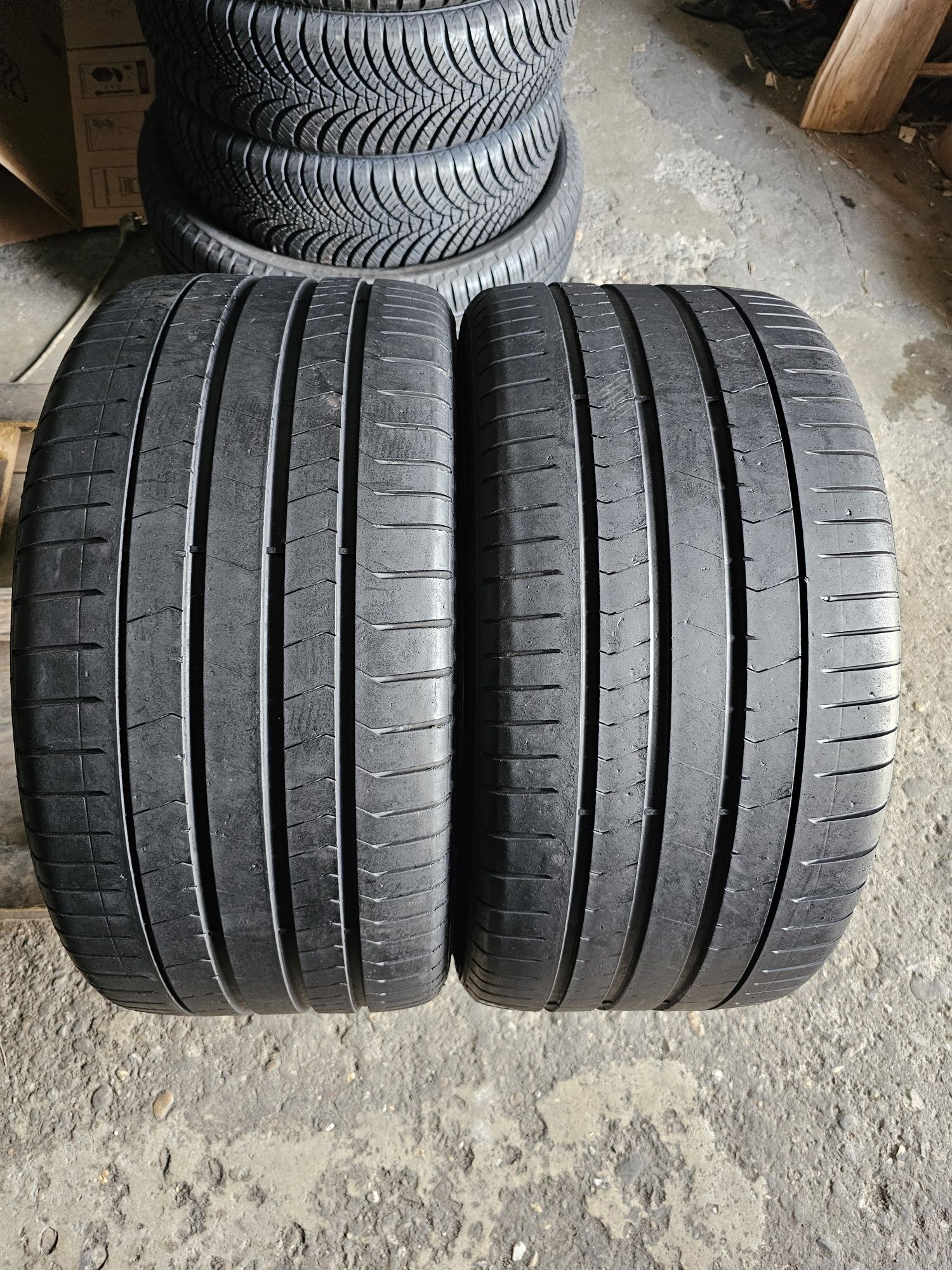 2 anvelope vara 295 30 20 Pirelli Pzero