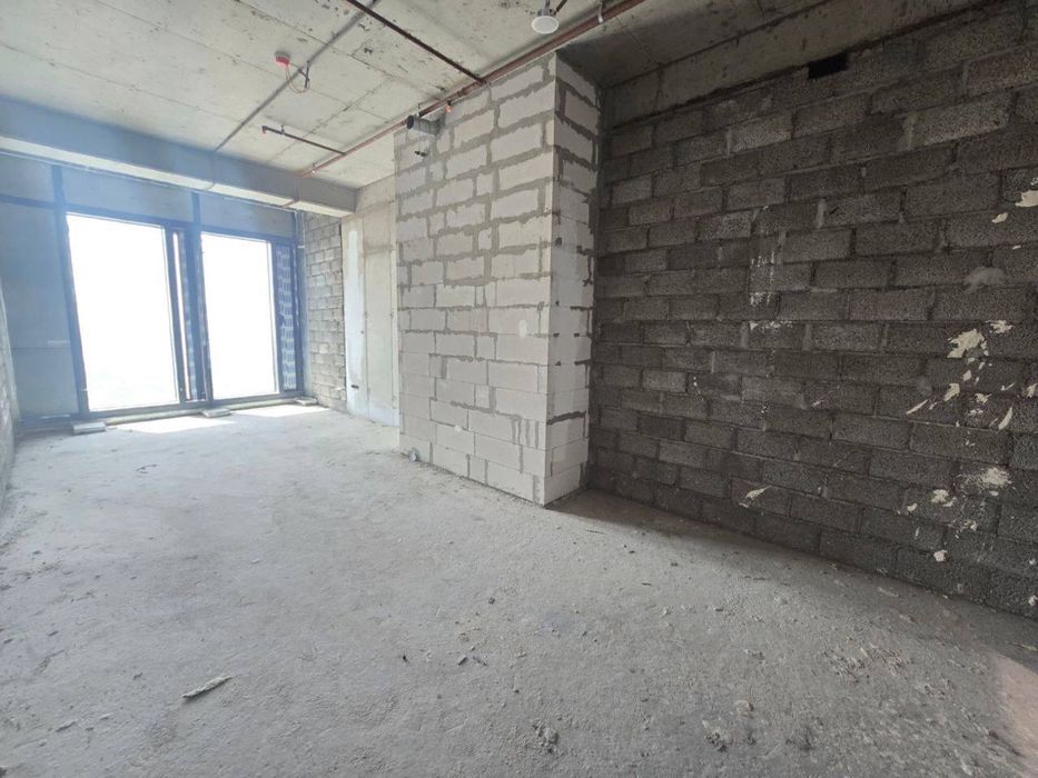 Срочно продается коробка в Nest One