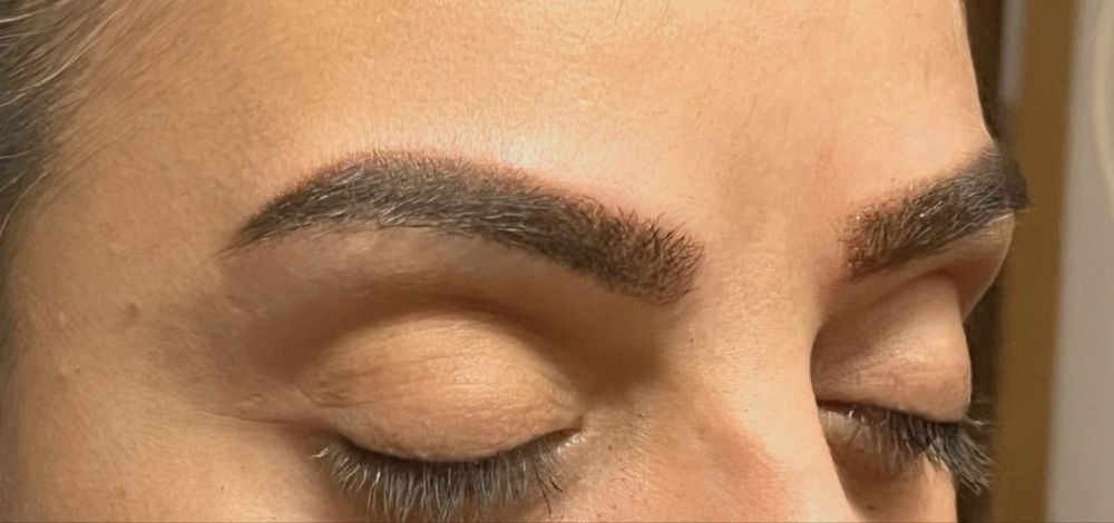 Micropigmentare sprancene