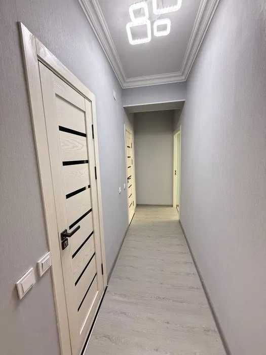 Yunusobod-18, 2 xonali, yevro ta’mirlangan, g‘ishtli uy, Sayram’