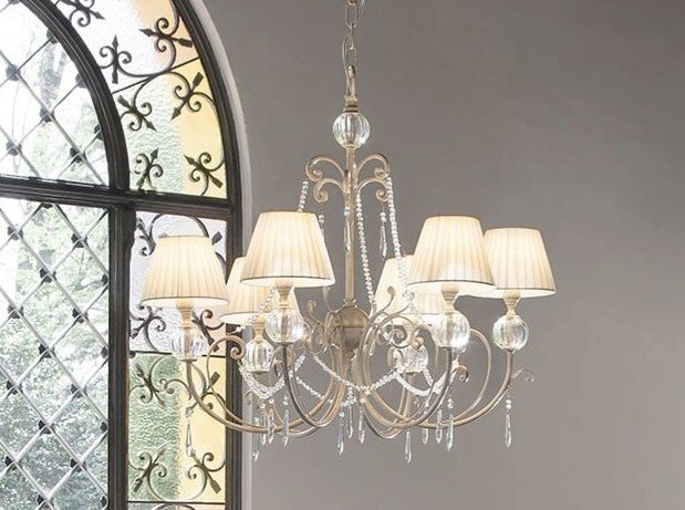 Vand candelabru superb
Candelabre second-hand, vintage și industria