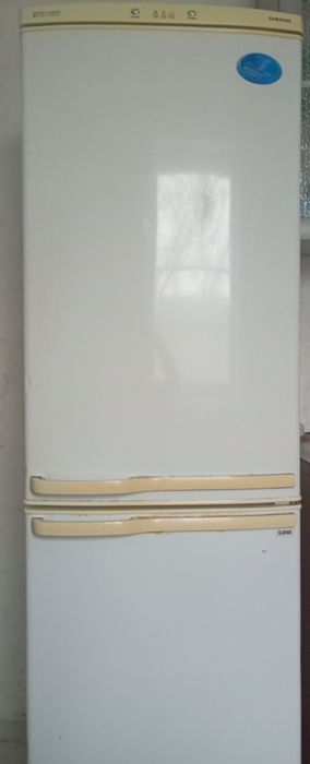 Продам холодильник рабочий.